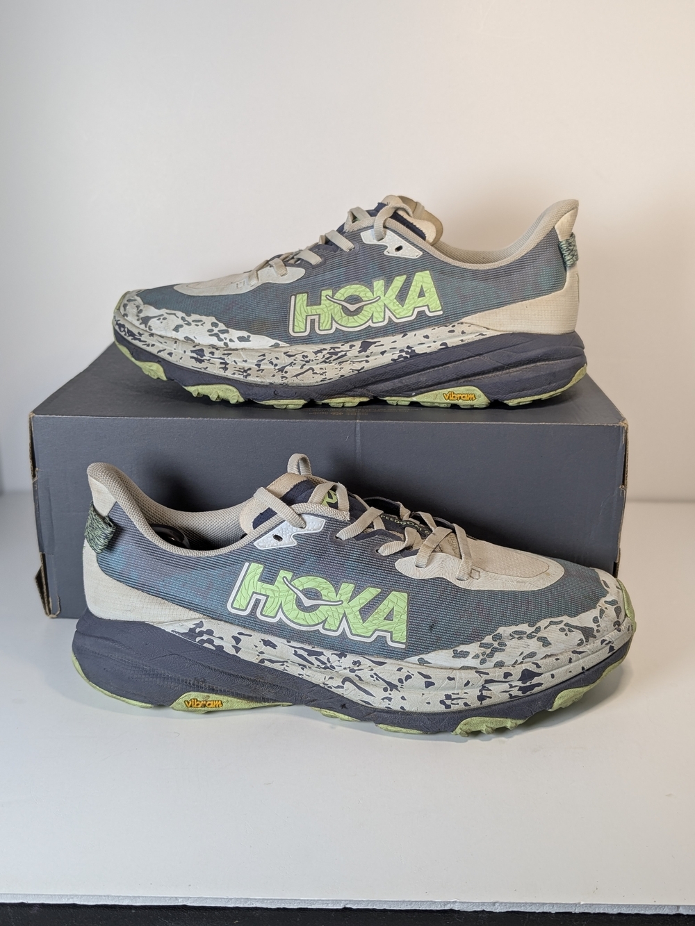 HOKA Speedgoat 5 Men's Size 10 D Grey Green Speckled Trail Running Shoes